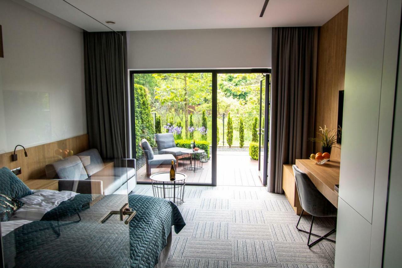 Apartment 242 Thorn